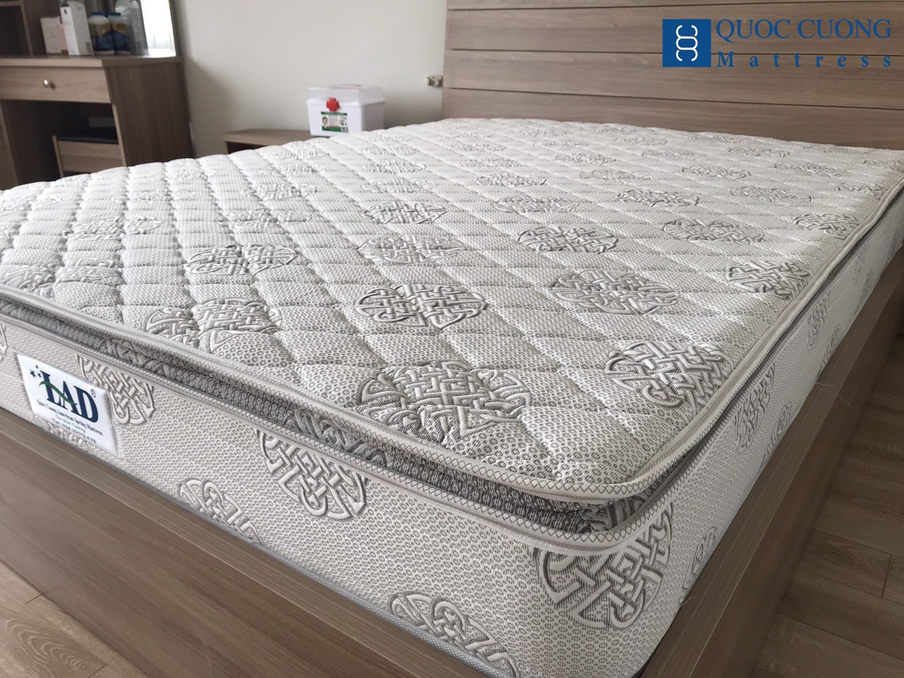 đệm lò xo liên kết pillow top